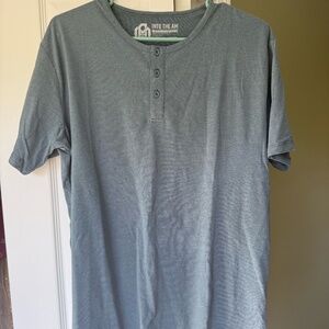 Men's blue Into the AM size large henley button short sleeve shirt, new